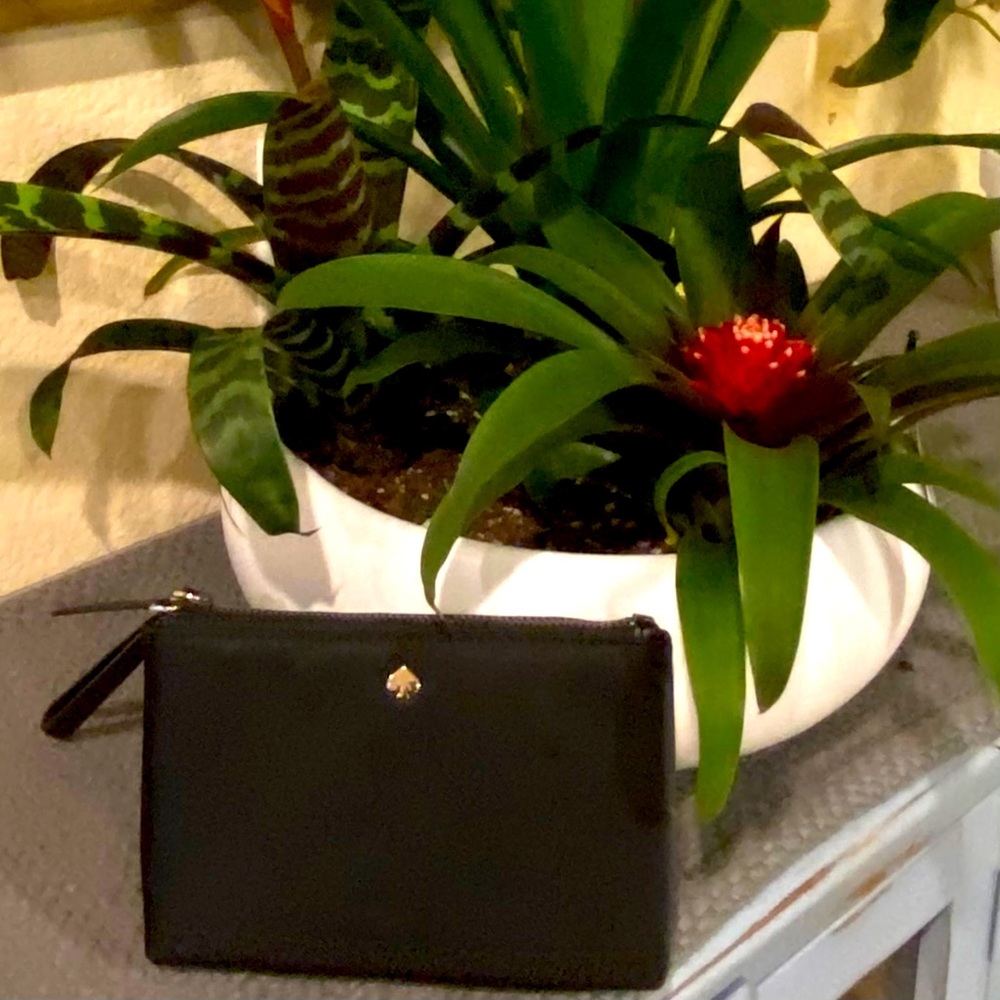 Sold  NWT Kate Spade medium double zip wristlet